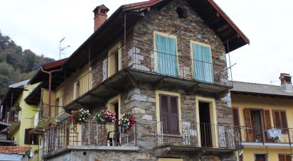 Baita / Chalet 9 locali di 193 m² in San Bernardino Verbano (28804)