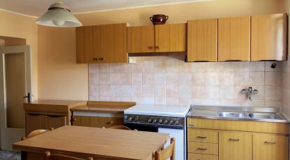 House 5 rooms of 180 m² in Cagli (61043)