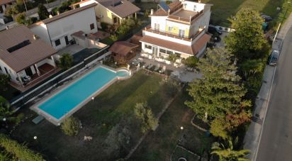 Farm 11 rooms of 327 m² in Anzio (00042)