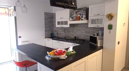 House 4 rooms of 129 m² in Chieti (66100)