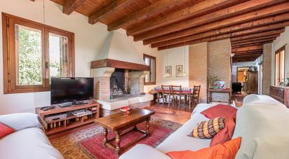 Rustico 15 locali di 975 m² in Montegalda (36047)