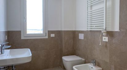 Loft 6 locali di 130 m² a Castelnuovo del Garda (37014)