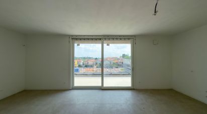 Loft 6 locali di 130 m² a Castelnuovo del Garda (37014)