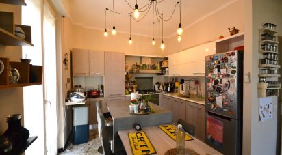 Apartment 7 rooms of 132 m² in Genova (16156)