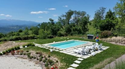 Rustico 9 locali di 156 m² in Ascoli Piceno (63100)