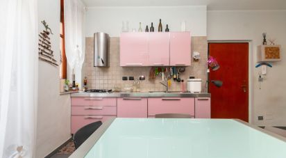 Trilocale di 70 m² a Torino (10145)