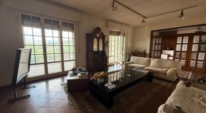 Casale 27 locali di 1.000 m² in Arezzo (52100)