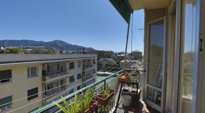 Appartamento 7 locali di 130 m² a Genova (16146)