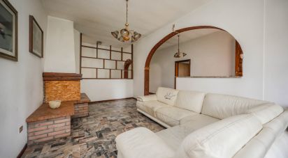 House boat 4 rooms of 195 m² in Migliaro (44020)