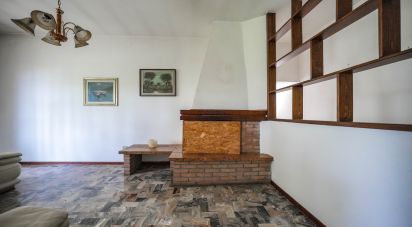 House boat 4 rooms of 195 m² in Migliaro (44020)