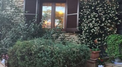 Casale 14 locali di 330 m² in Cerreto d'Esi (60043)