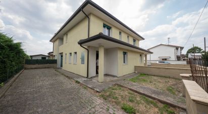 Villa a schiera 3 locali di 102 m² in Codigoro (44021)