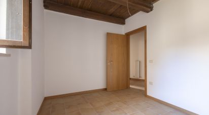 Bilocale di 68 m² a Montegiorgio (63833)