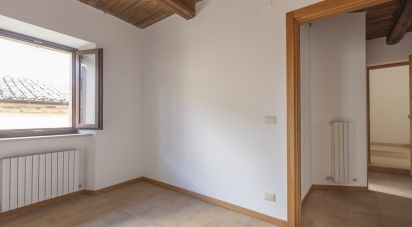 Bilocale di 68 m² a Montegiorgio (63833)