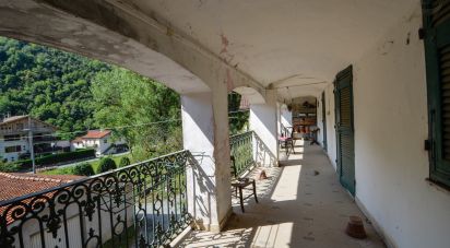 Villa Bifamiliare 15 locali di 500 m² in Murialdo (17013)