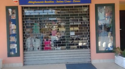 Shop / premises commercial of 50 m² in Castellalto (64020)