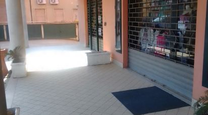 Shop / premises commercial of 50 m² in Castellalto (64020)