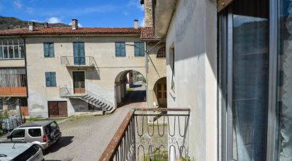 Casa indipendente / Villa 2 locali di 80 m² in Murialdo (17013)
