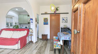 Bilocale di 53 m² a Genova (16165)