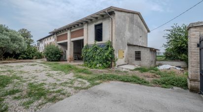 Rustico 10 locali di 460 m² in Castel Goffredo (46042)