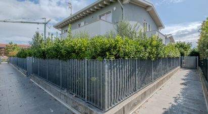 Loft 7 locali di 161 m² a Castiglione delle Stiviere (46043)