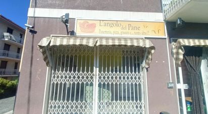 Shop / premises commercial of 115 m² in Mathi (10075)