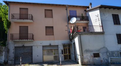 Casa indipendente / Villa 7 locali di 200 m² in Roccavignale (17017)