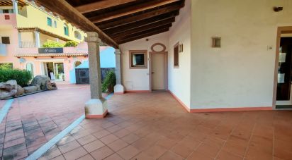 Shop / premises commercial of 75 m² in Arzachena (07021)