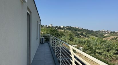 Farm 4 rooms of 220 m² in Macerata (62100)