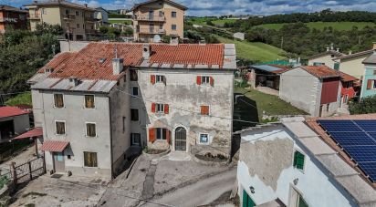 Rustico 6 locali di 112 m² in Grezzana (37023)