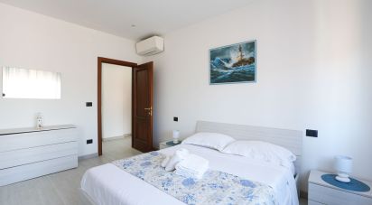 Three-room apartment of 84 m² in Quiliano (17047)