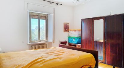 House 7 rooms of 250 m² in Ponzano di Fermo (63845)