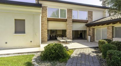 Casale 11 locali di 337 m² in San Giorgio in Bosco (35010)