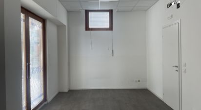 Shop / premises commercial of 48 m² in Arezzo (52100)