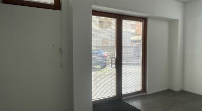 Shop / premises commercial of 48 m² in Arezzo (52100)
