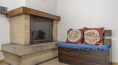 Rifugio 8 locali di 198 m² in Filottrano (60024)