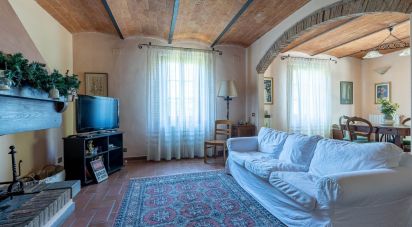House 7 rooms of 130 m² in Casciana Terme (56034)