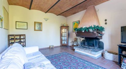House 7 rooms of 130 m² in Casciana Terme (56034)