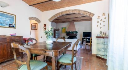 House 7 rooms of 130 m² in Casciana Terme (56034)