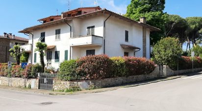 House 13 rooms of 250 m² in Tavarnelle Val di Pesa (50028)