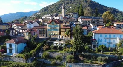 Villa storica 15 locali di 570 m² in Bee (28813)