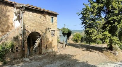 Casa indipendente / Villa 6 locali di 165 m² in Offida (63073)