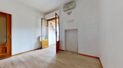 Trilocale di 100 m² a Mele (16010)