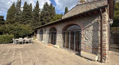 House 12 rooms of 385 m² in Fiesole (50014)