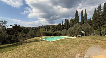 House 12 rooms of 385 m² in Fiesole (50014)