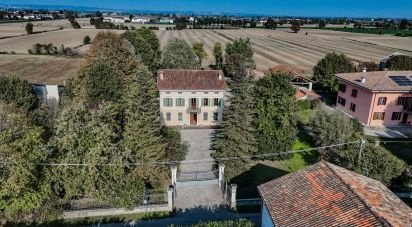 Villa storica 15 locali di 540 m² in Ceresara (46040)