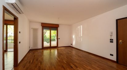 Three-room apartment of 114 m² in Selvazzano Dentro (35030)