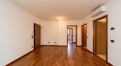 Three-room apartment of 114 m² in Selvazzano Dentro (35030)
