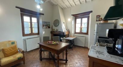 Building 5 rooms of 65 m² in Arezzo (52100)