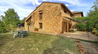 Farm 6 rooms of 185 m² in Sovicille (53018)